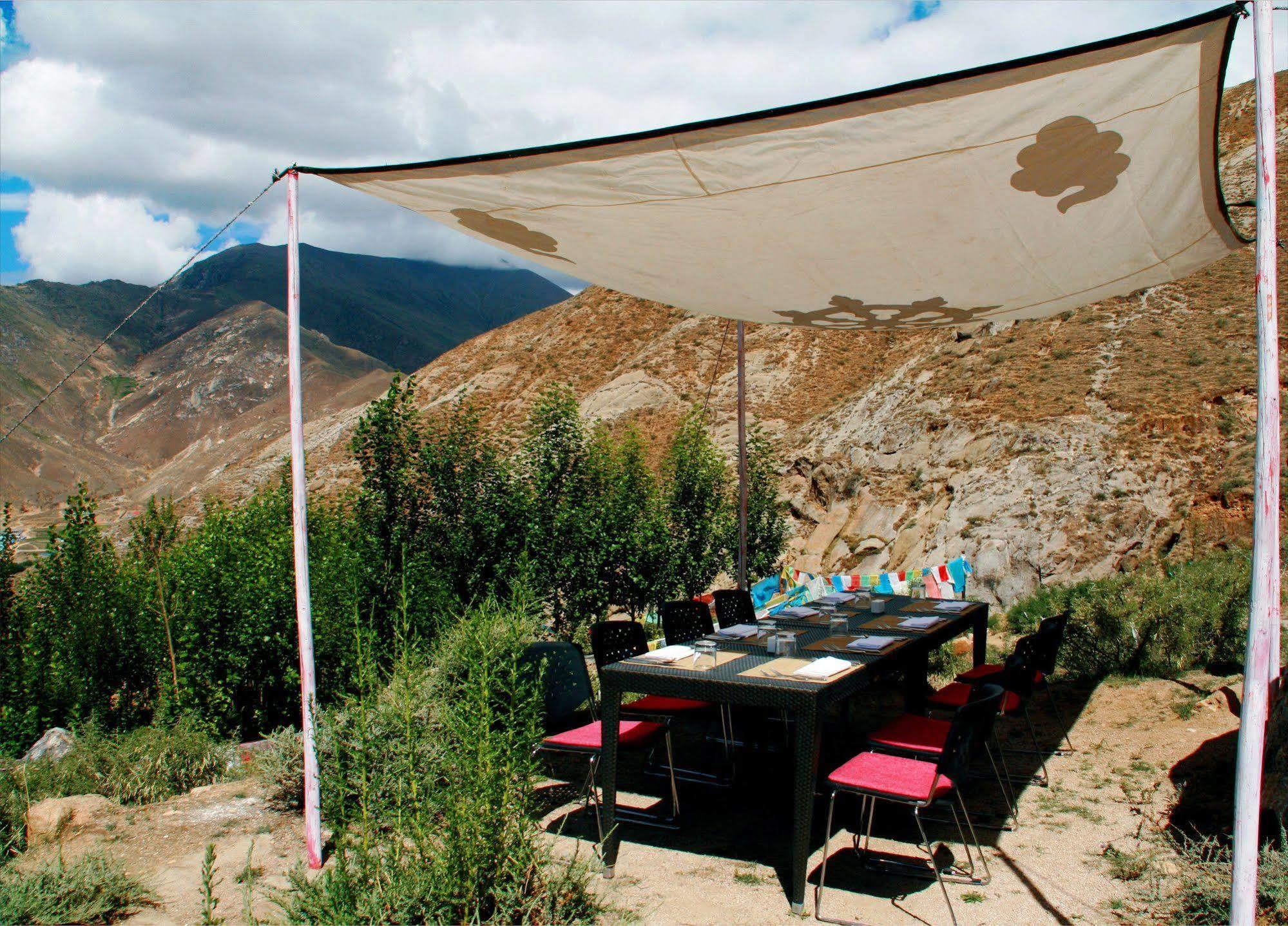 Four Points By Sheraton Lhasa Buitenkant foto